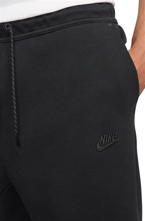 nike flash schwarz|Nike tech fleece shorts.